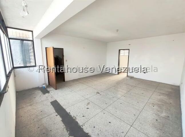 Comercial (Local Comercial) en Venta en Centro, Lara - 25