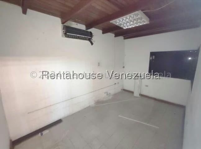 Comercial (Local Comercial) en Venta en Centro, Lara - 28
