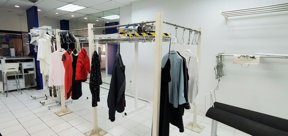 Comercial (Local Comercial) en Venta en Los Samanes, Distrito Metropolitano - 11