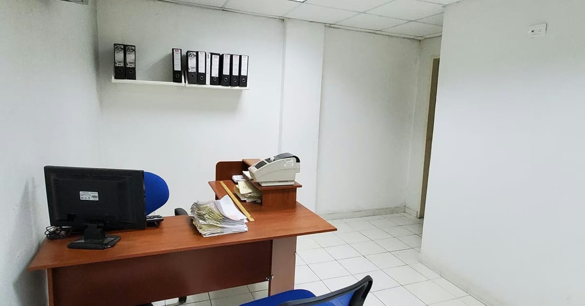 Comercial (Local Comercial) en Venta en Los Samanes, Distrito Metropolitano - 19
