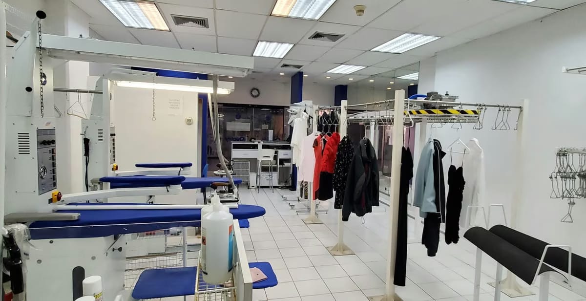 Comercial (Local Comercial) en Venta en Los Samanes, Distrito Metropolitano - 7
