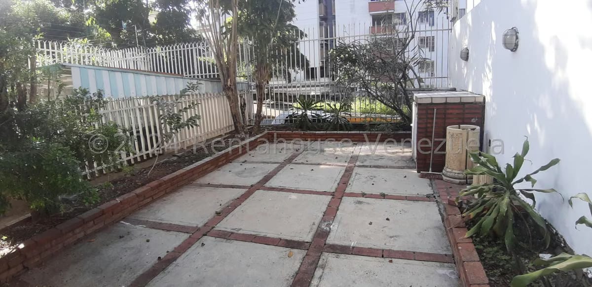 Apartamento (1 Nivel) en Venta en El Marques, Distrito Metropolitano - 12