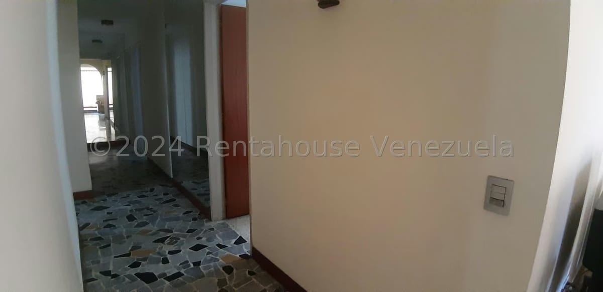 Apartamento (1 Nivel) en Venta en El Marques, Distrito Metropolitano - 27