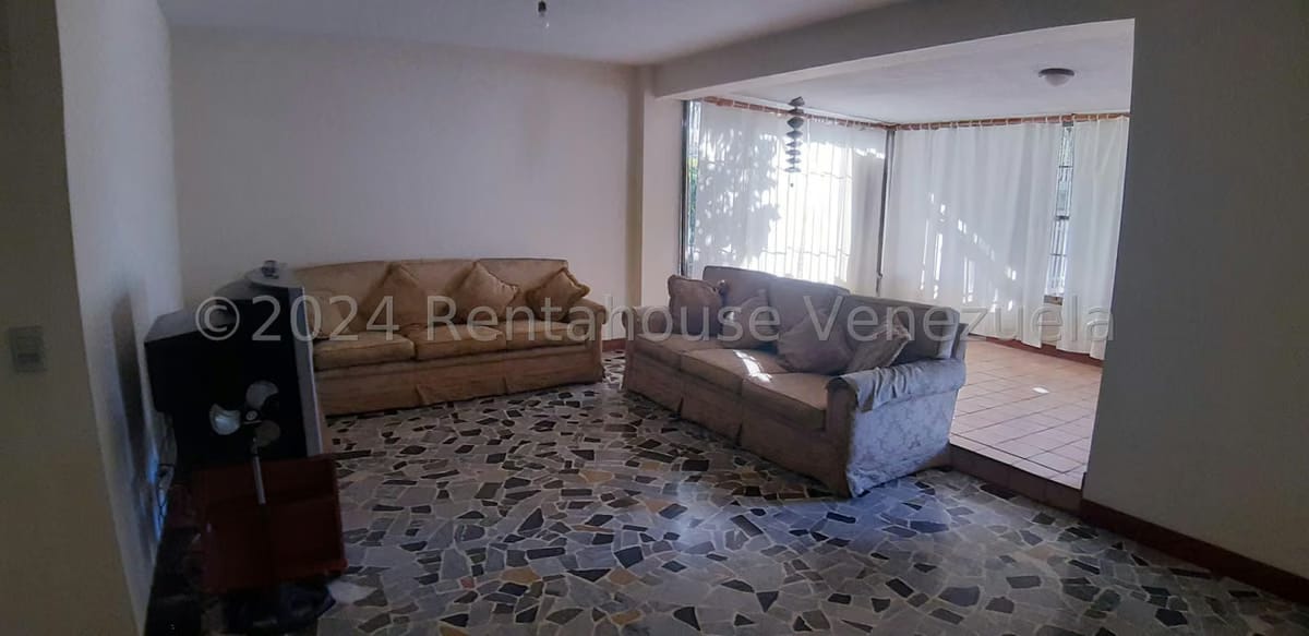 Apartamento (1 Nivel) en Venta en El Marques, Distrito Metropolitano - 4