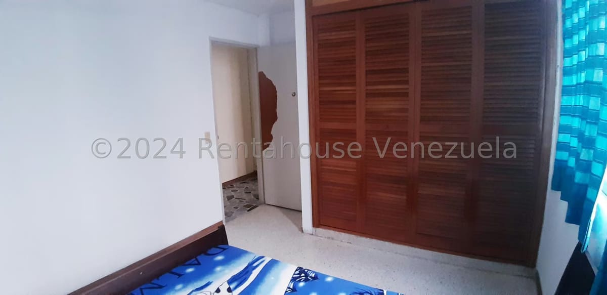 Apartamento (1 Nivel) en Venta en El Marques, Distrito Metropolitano - 33