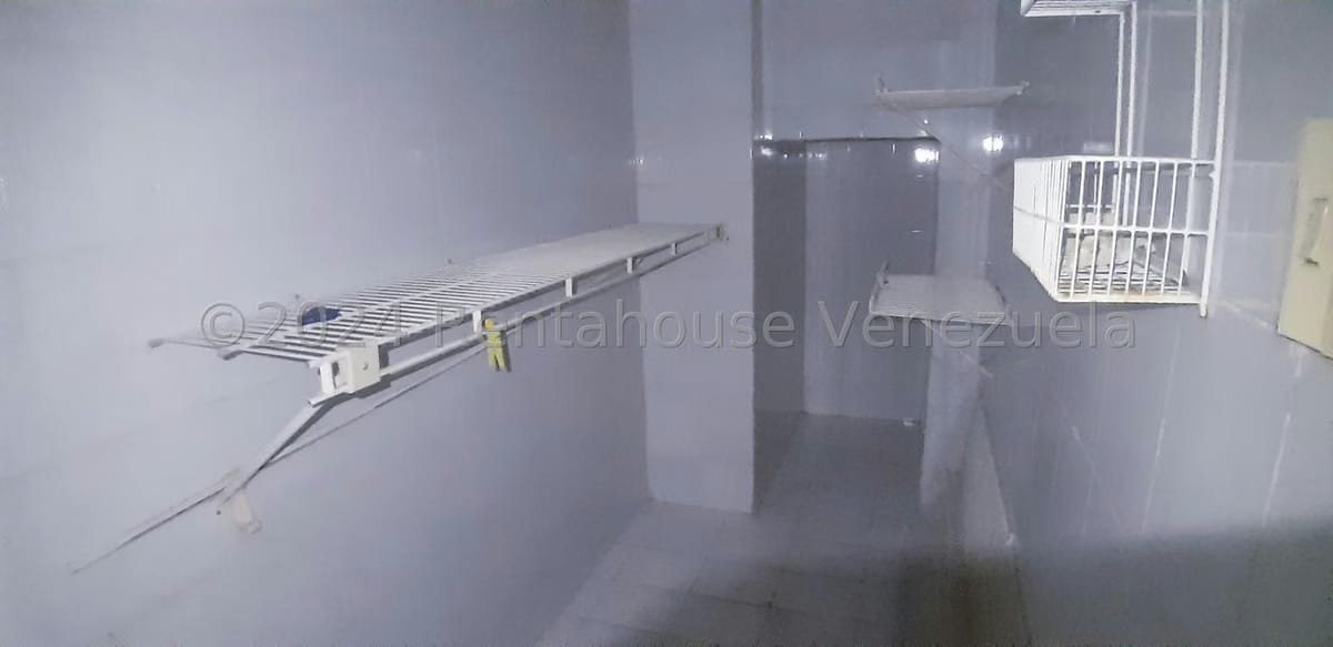 Apartamento (1 Nivel) en Venta en El Marques, Distrito Metropolitano - 35