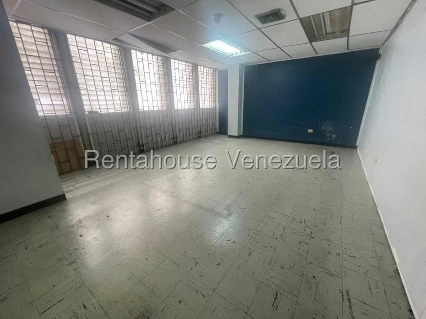 Comercial (Oficina) en Alquiler en El Rosal, Distrito Metropolitano - 14