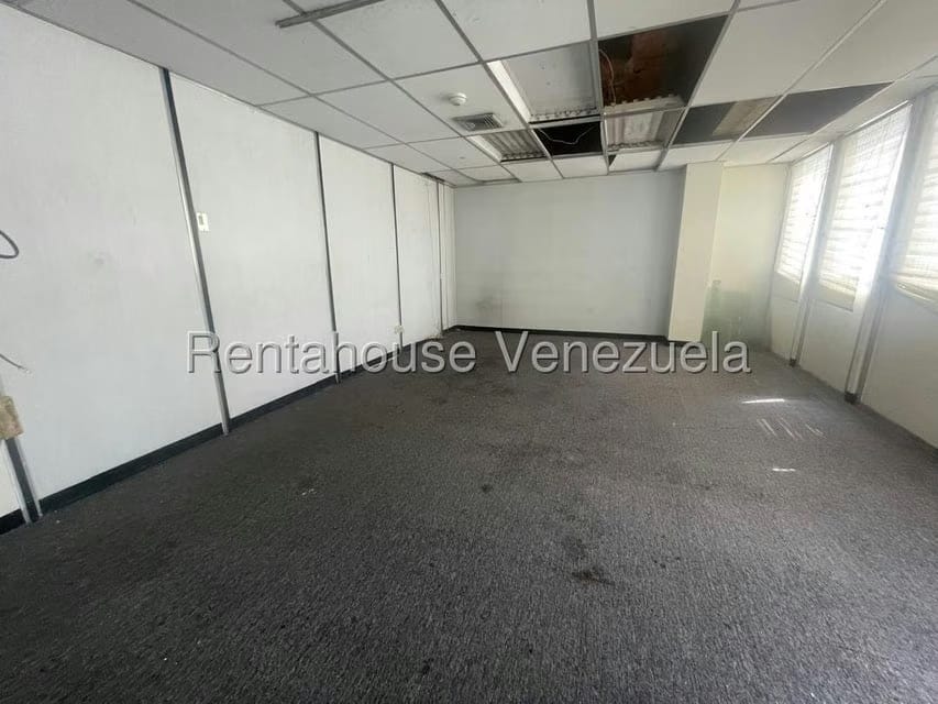 Comercial (Oficina) en Alquiler en El Rosal, Distrito Metropolitano - 8