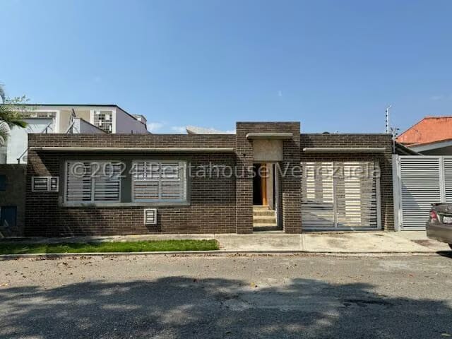 Casa (1 Nivel) en Venta en Santa Cecilia, Distrito Metropolitano