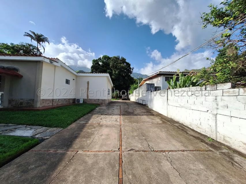 Casa (1 Nivel) en Venta en El Limon, Aragua - 60