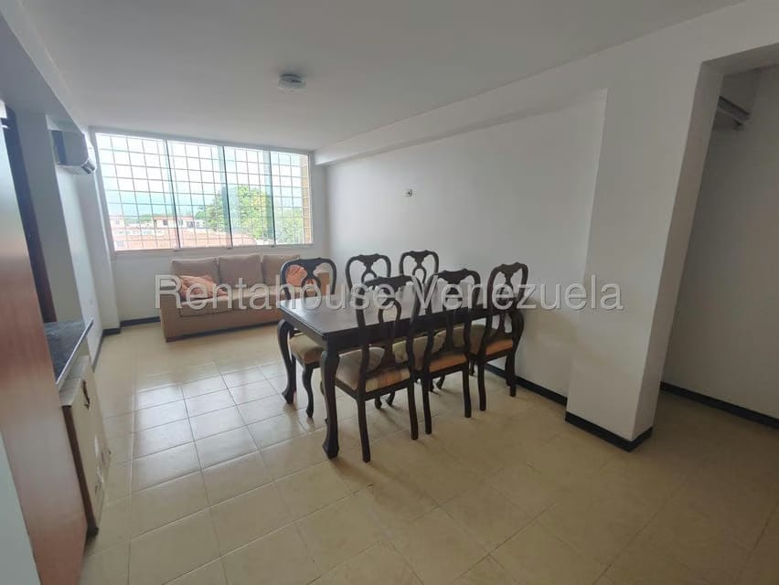 Apartamento (1 Nivel) en Alquiler en Roca Terra, Lara - 2