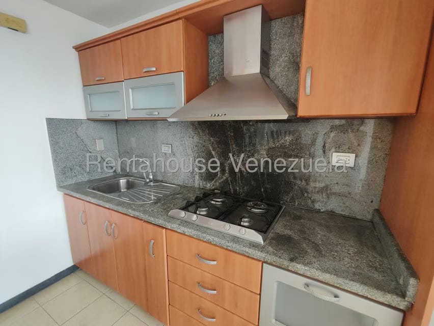 Apartamento (1 Nivel) en Alquiler en Roca Terra, Lara - 12