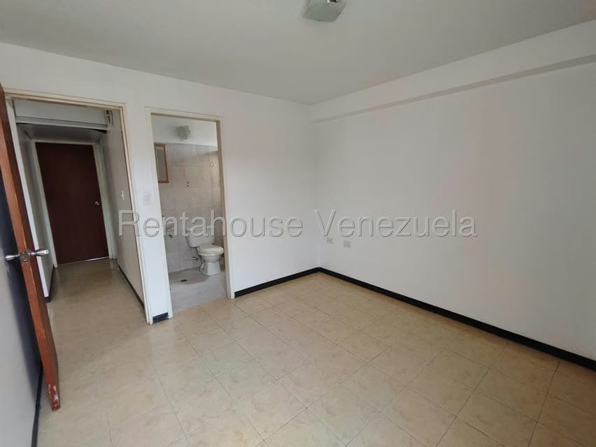 Apartamento (1 Nivel) en Alquiler en Roca Terra, Lara - 15