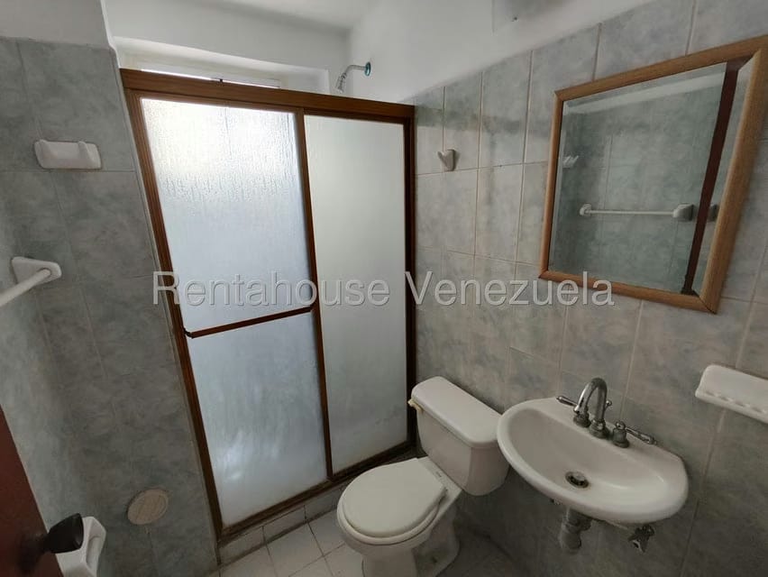 Apartamento (1 Nivel) en Alquiler en Roca Terra, Lara - 19