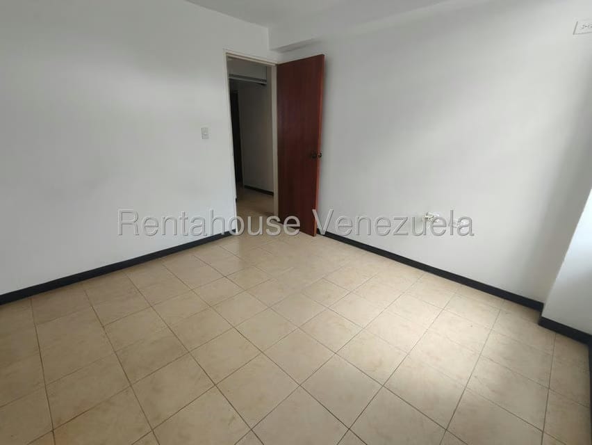 Apartamento (1 Nivel) en Alquiler en Roca Terra, Lara - 21