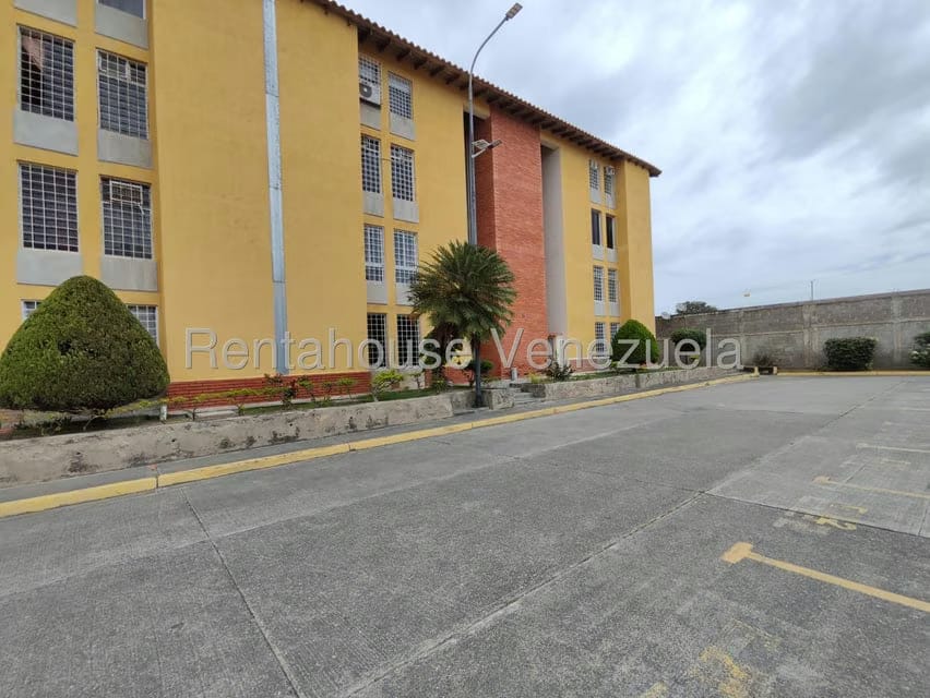 Apartamento (1 Nivel) en Alquiler en Roca Terra, Lara - 24