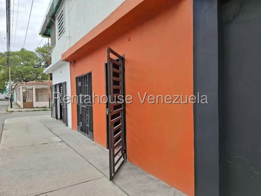 Comercial (Local Comercial) en Alquiler en Parroquia Juan de Villegas, Lara - 14