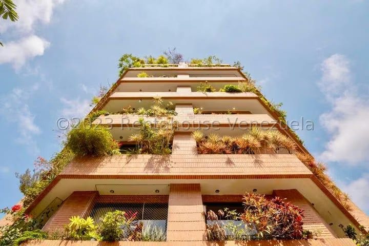 APARTAMENTO EN VENTA – ELENA MARIN NOBREGA