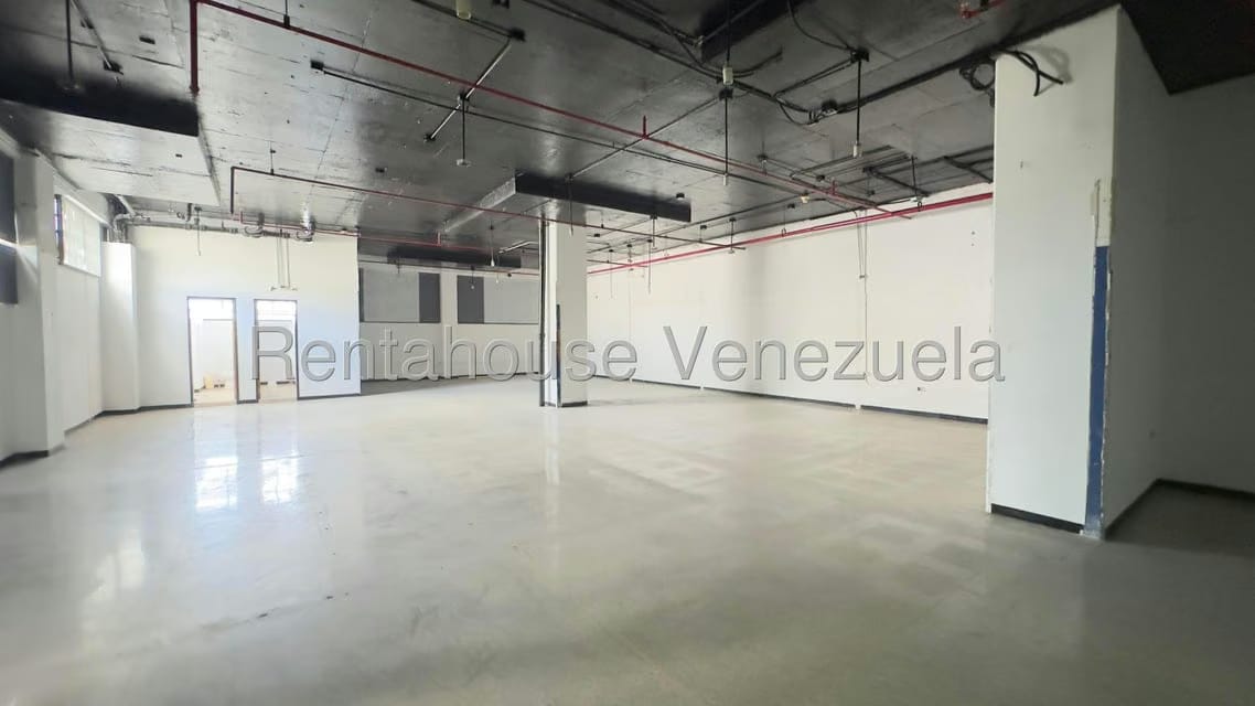 Comercial (Galpon - Deposito) en Alquiler en Boleita Norte, Distrito Metropolitano - 14