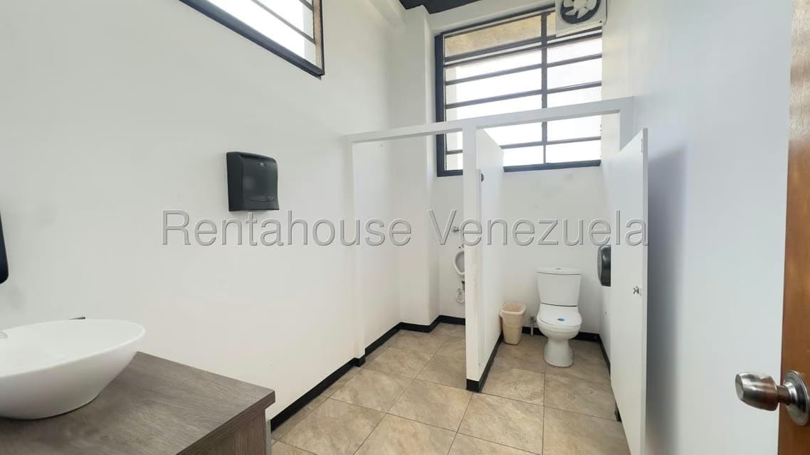 Comercial (Galpon - Deposito) en Alquiler en Boleita Norte, Distrito Metropolitano - 19