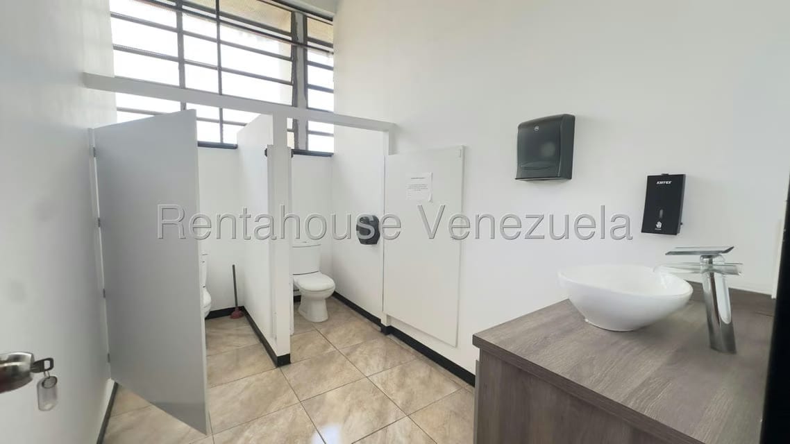 Comercial (Galpon - Deposito) en Alquiler en Boleita Norte, Distrito Metropolitano - 20