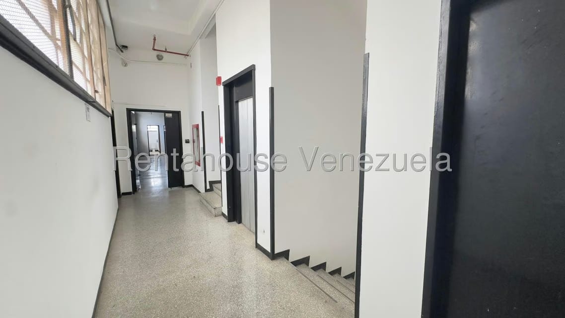 Comercial (Galpon - Deposito) en Alquiler en Boleita Norte, Distrito Metropolitano - 24