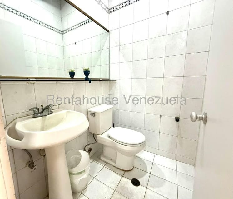 Casa (1 Nivel) en Venta en El Cafetal, Distrito Metropolitano - 29