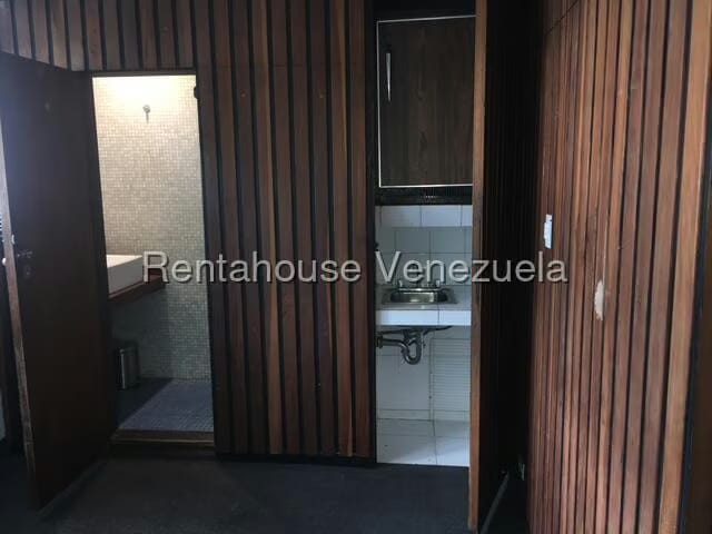 Comercial (Oficina) en Alquiler en Los Ruices, Distrito Metropolitano - 9