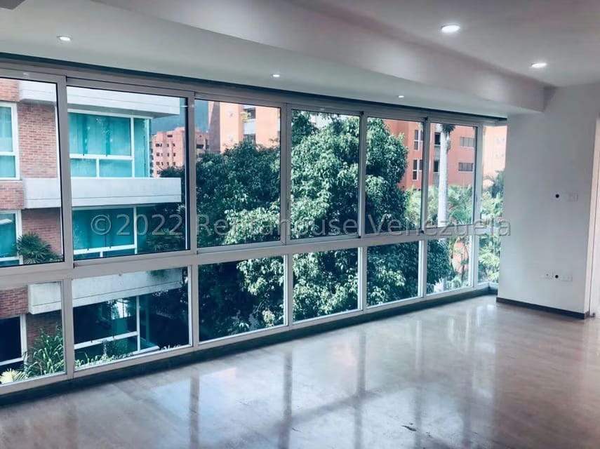 Apartamento (1 Nivel) en Venta en Campo Alegre, Distrito Metropolitano - 11