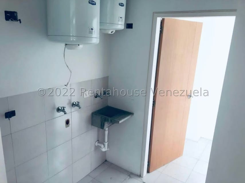 Apartamento (1 Nivel) en Venta en Campo Alegre, Distrito Metropolitano - 19