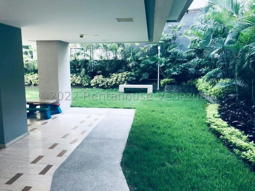 Apartamento (1 Nivel) en Venta en Campo Alegre, Distrito Metropolitano - 21