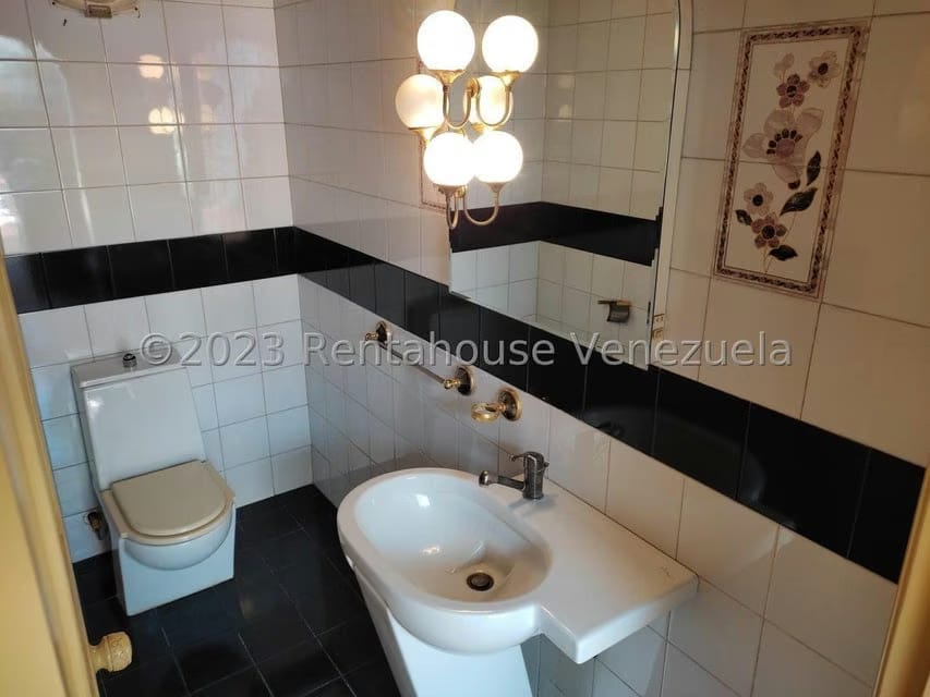 Comercial (Local Comercial) en Venta en Vista Alegre, Distrito Metropolitano - 11