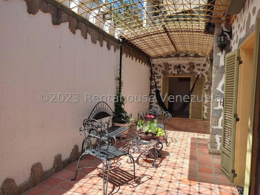 Comercial (Local Comercial) en Venta en Vista Alegre, Distrito Metropolitano - 22