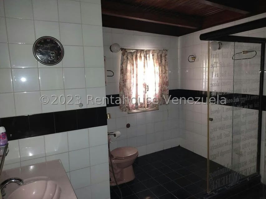 Comercial (Local Comercial) en Venta en Vista Alegre, Distrito Metropolitano - 29