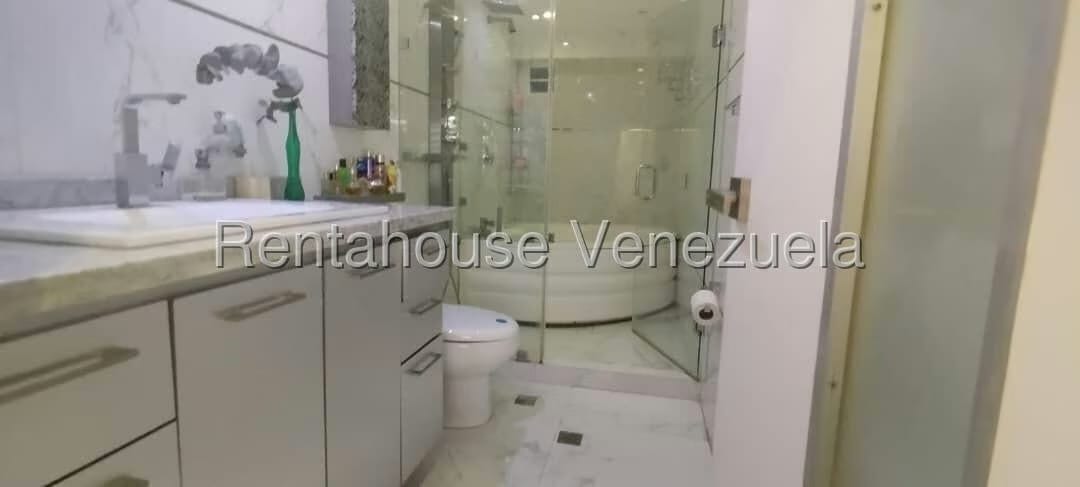 Apartamento (1 Nivel) en Venta en Los Samanes, Distrito Metropolitano - 27