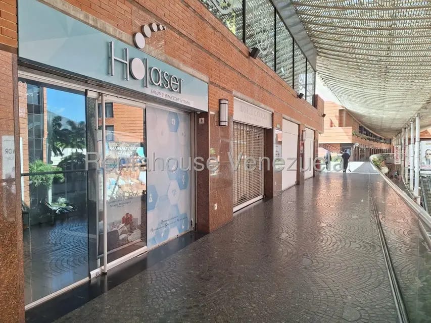 Comercial (Local Comercial) en Alquiler en La Castellana, Distrito Metropolitano - 2
