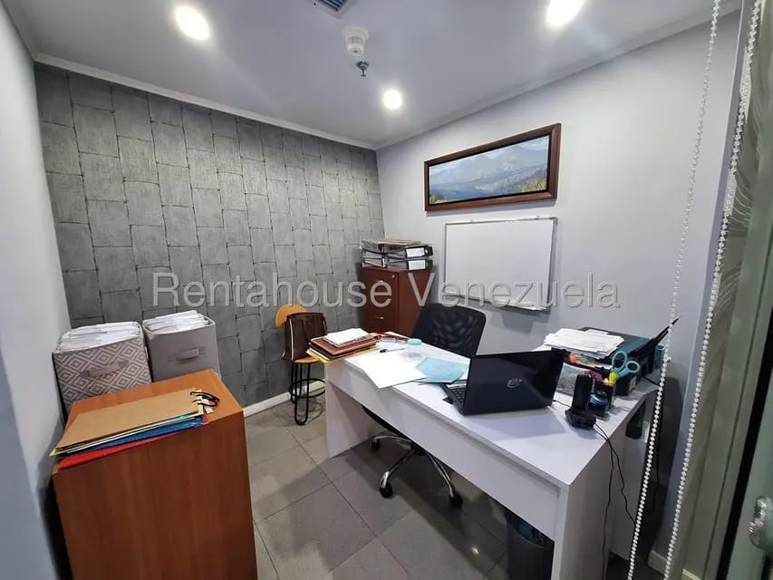 Comercial (Local Comercial) en Alquiler en La Castellana, Distrito Metropolitano - 11