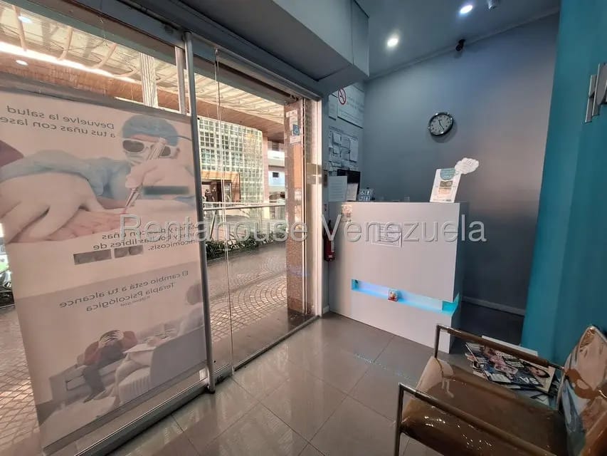Comercial (Local Comercial) en Alquiler en La Castellana, Distrito Metropolitano - 12