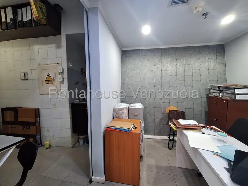 Comercial (Local Comercial) en Alquiler en La Castellana, Distrito Metropolitano - 14