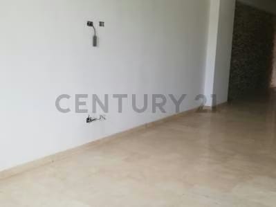 Apartamento en venta en Macaracuay "Boulevard La Jolla" ZT A150 - 4