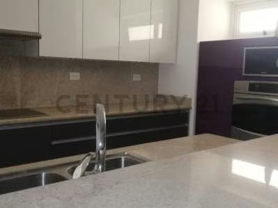 Apartamento en venta en Macaracuay "Boulevard La Jolla" ZT A150 - 7