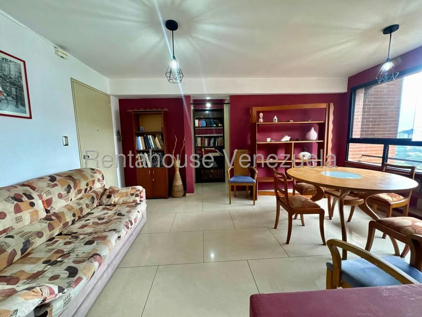 Apartamento (1 Nivel) en Alquiler en Valle Abajo, Distrito Metropolitano - 3