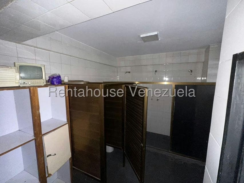 Comercial (Edificio) en Alquiler en San Martin, Distrito Metropolitano - 16