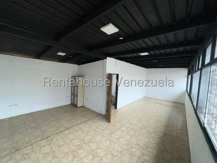 Comercial (Edificio) en Alquiler en San Martin, Distrito Metropolitano - 18