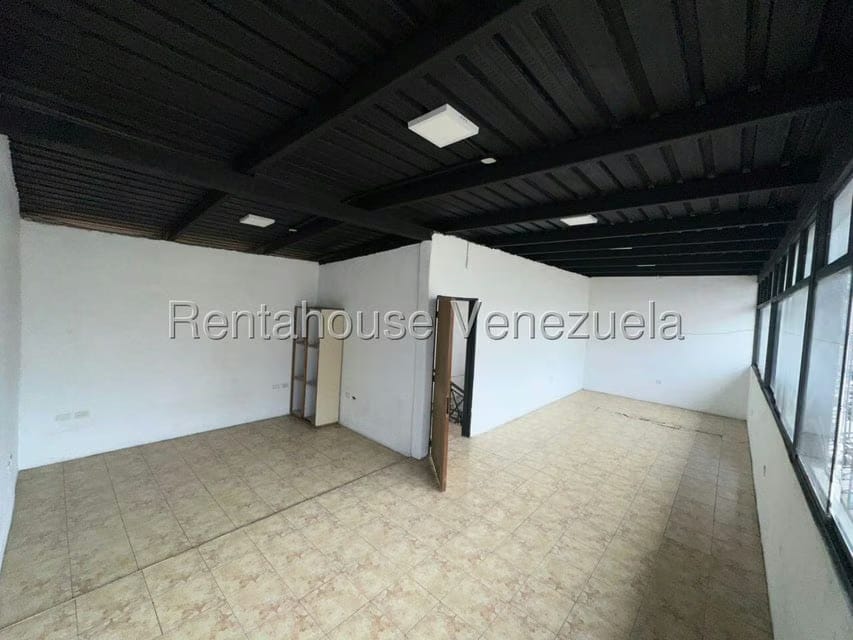 Comercial (Edificio) en Alquiler en San Martin, Distrito Metropolitano - 19