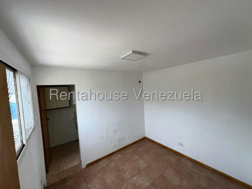 Comercial (Edificio) en Alquiler en San Martin, Distrito Metropolitano - 21