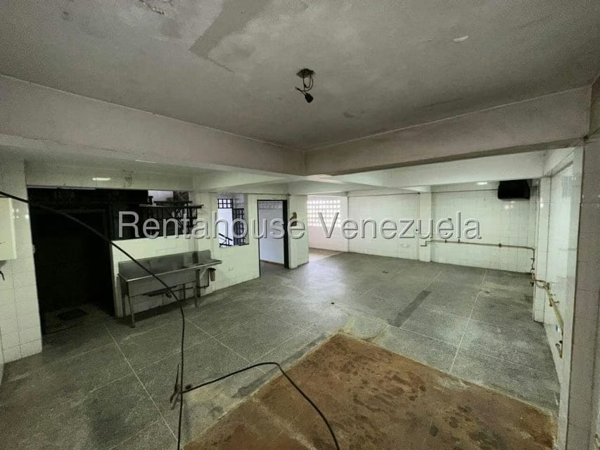 Comercial (Edificio) en Alquiler en San Martin, Distrito Metropolitano - 10
