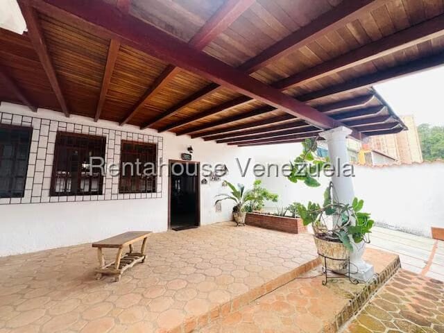 Casa (Multipes Niveles) en Venta en Pomarosa, Miranda - 32