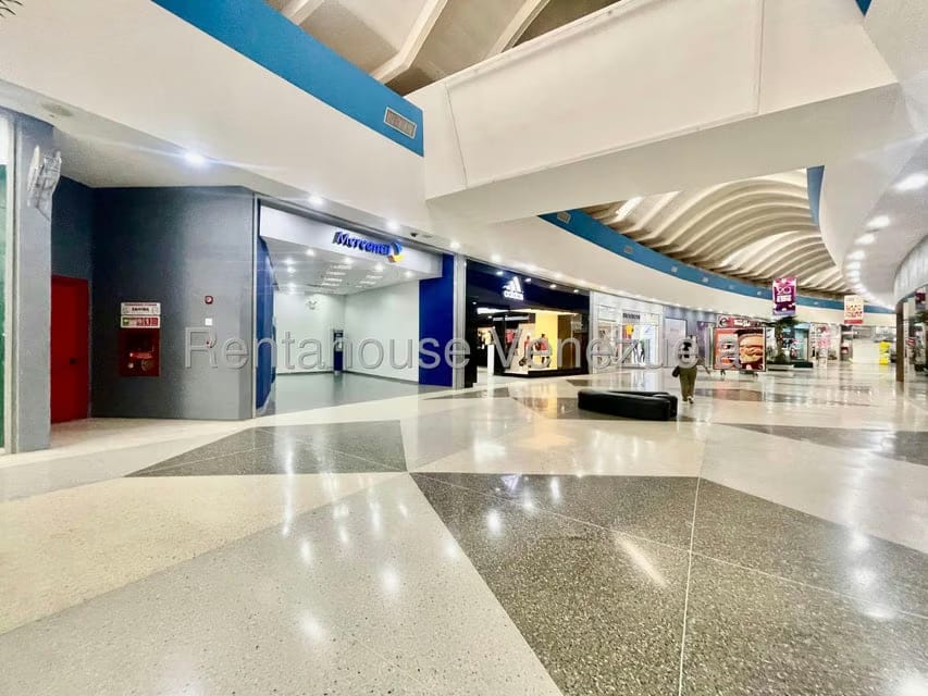 Comercial (Local Comercial) en Alquiler en El Cardon, Falcon - 17