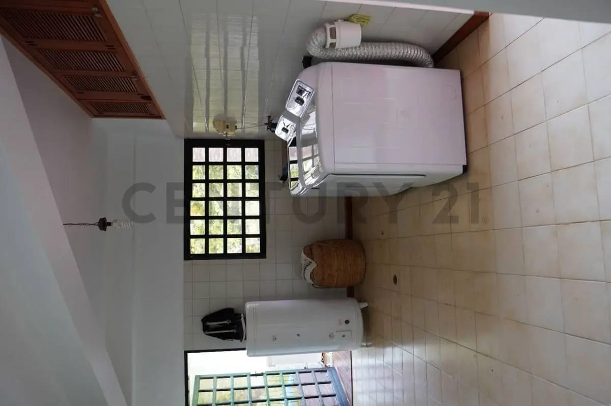 Casa en venta de tres niveles en Merida - 11